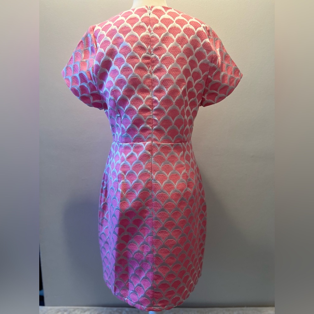 Pink Patterned Short Sleeve Sheath Dress - Picture 2 of 5